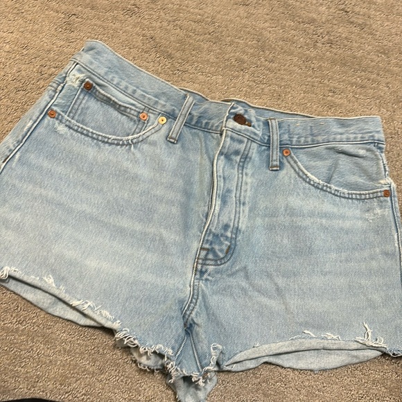 Madewell Relaxed Denim Cutoff Shorts - Picture 1 of 8